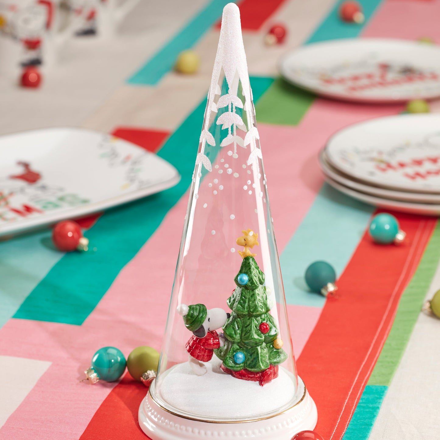 Figurine de Noël joyeuse et magique de Peanuts