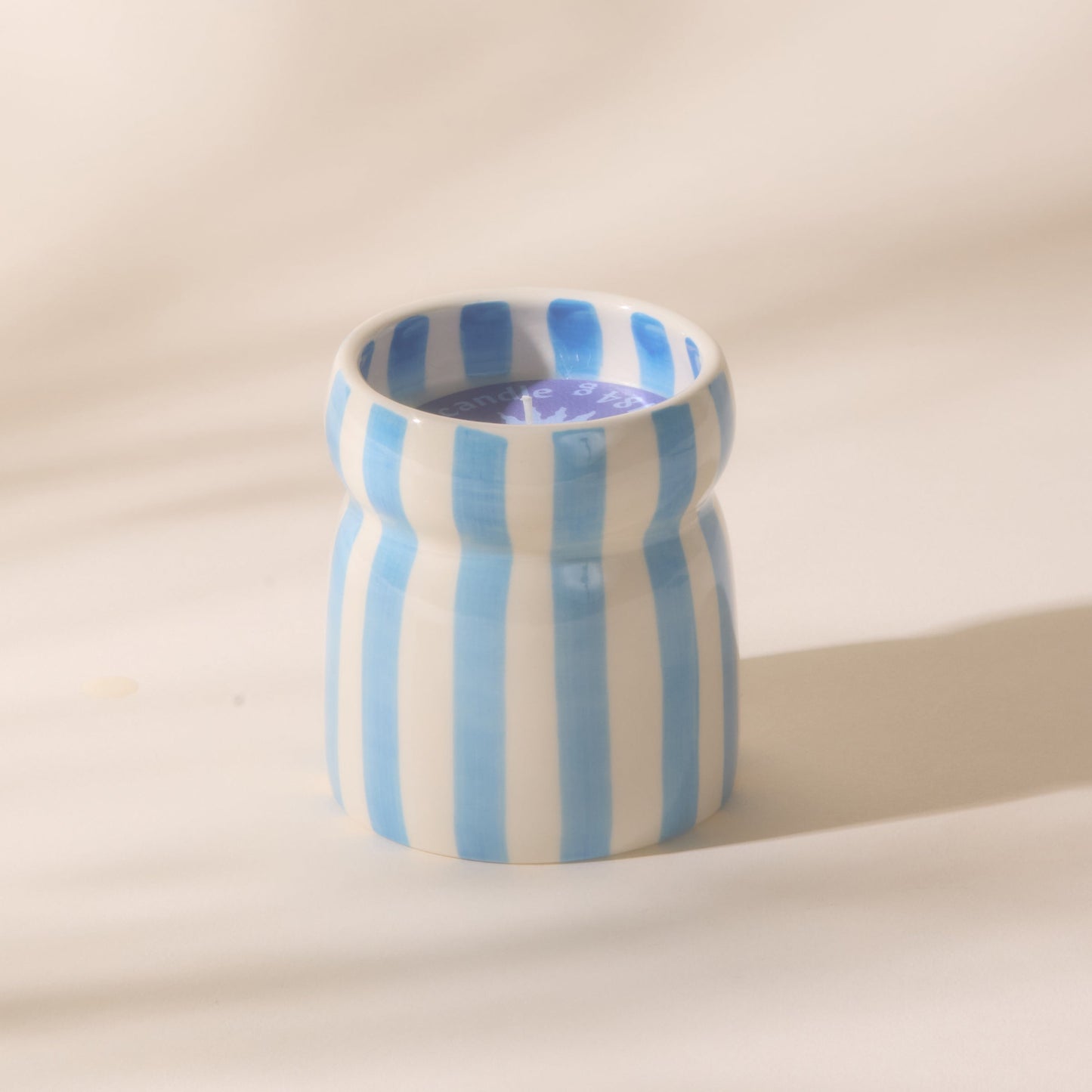 Bougie en cire de soja Cabana 6,5 oz, Perdu en mer