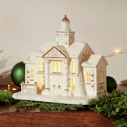 Figurine éclairée de l'hôtel de ville de Mistletoe Park