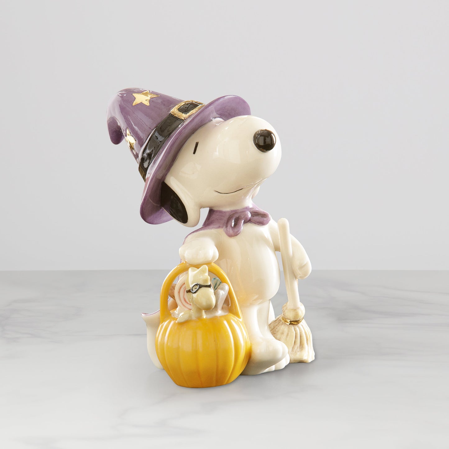 Figurine Snoopy Bewitching Treats
