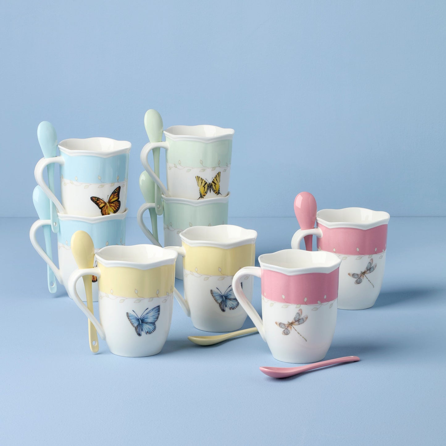 Lot de 8 tasses et cuillères colorées « Prairie aux papillons »
