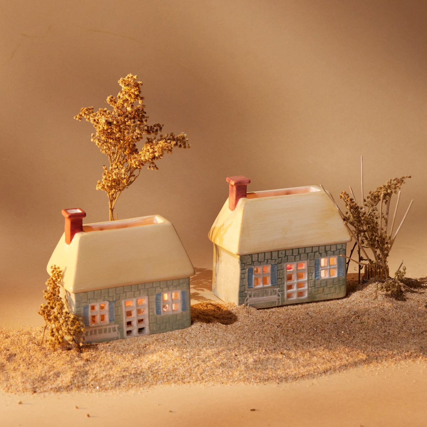 Maison d'encens avec bougie chauffe-plat + 20 cônes, English Cottage